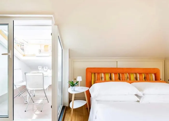 Apartament Fuga Romantica - Mansarda Chic Con Box Privato & Mare A 150M *