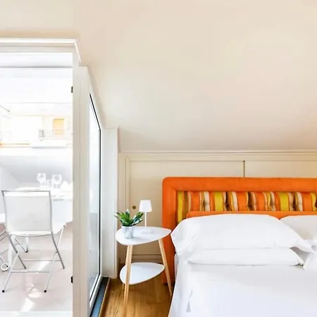 Apartment Fuga Romantica - Mansarda Chic Con Box Privato & Mare A 150m *