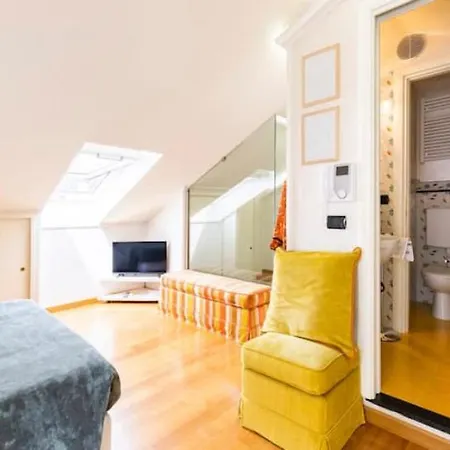 Apartament La Mansarda Al Mare Centro Storico Di Con Garage *