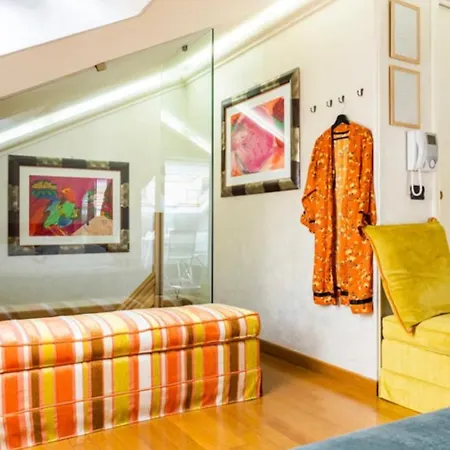 La Mansarda Al Mare Centro Storico Di Con Garage Apartman