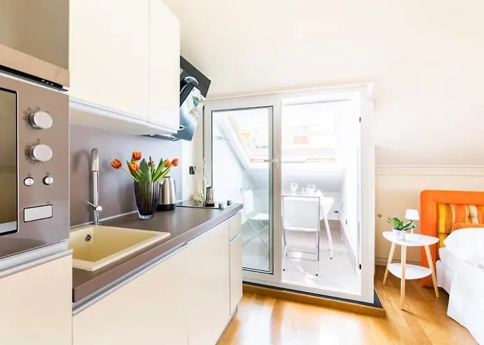 Apartamento La Mansarda Al Mare Centro Storico Di Con Garage